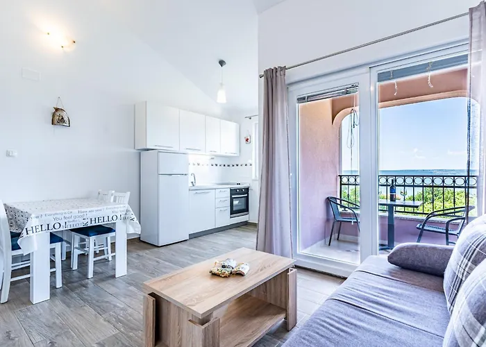 Apartamento Nina Maslenica