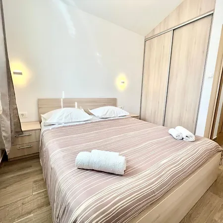 Nina Apartment Maslenica